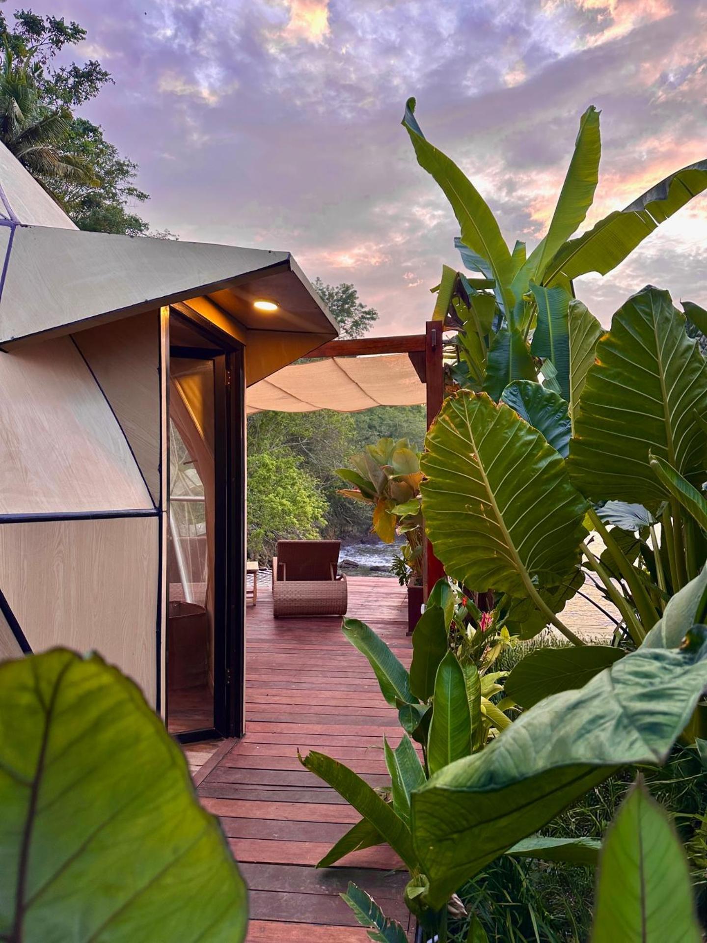 Beachfront Luxury Dome Villas - Gamat Bay Resort Nusa Penida Habitación foto